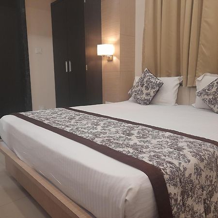 Variety Inn Patna  Ngoại thất bức ảnh