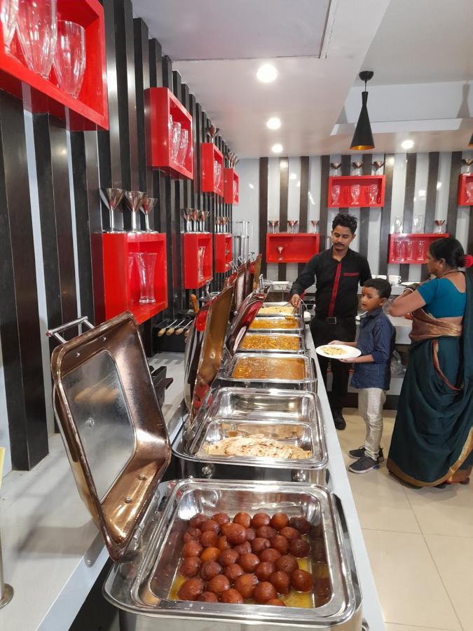 Variety Inn Patna  Ngoại thất bức ảnh