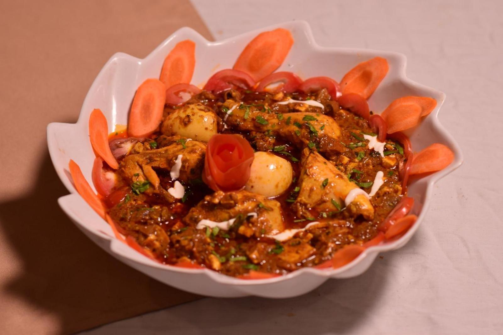 Variety Inn Patna  Ngoại thất bức ảnh