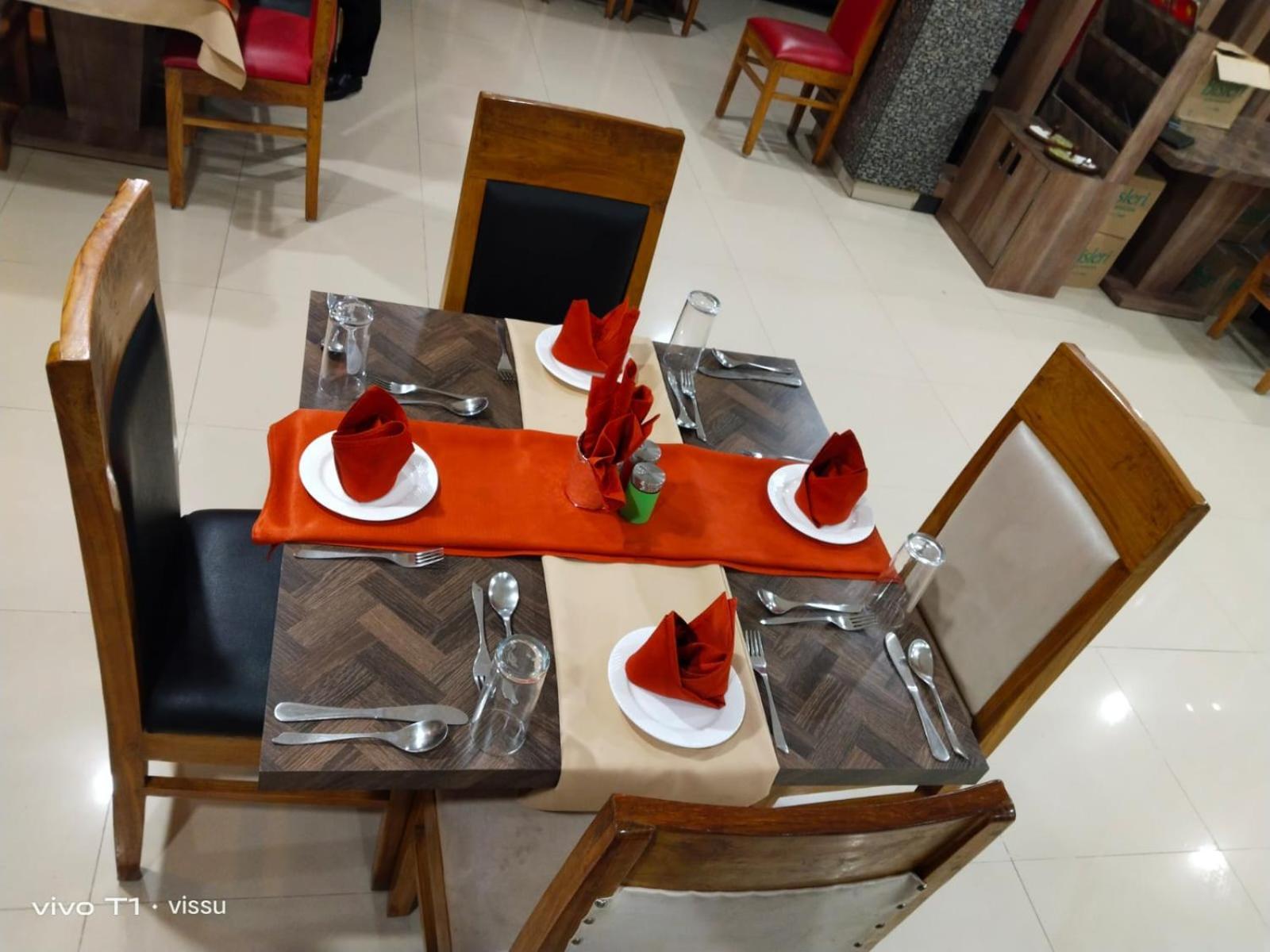 Variety Inn Patna  Ngoại thất bức ảnh